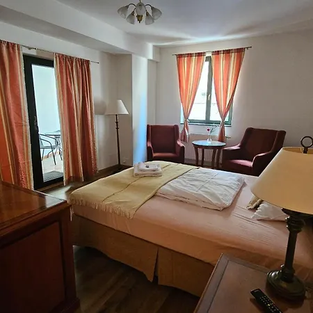 Opat 4* Kutná Hora