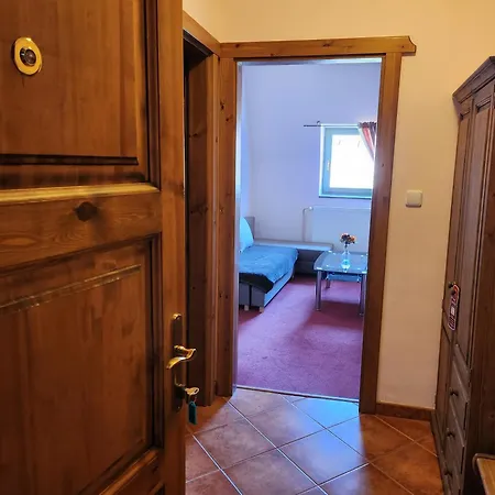 Opat 4*